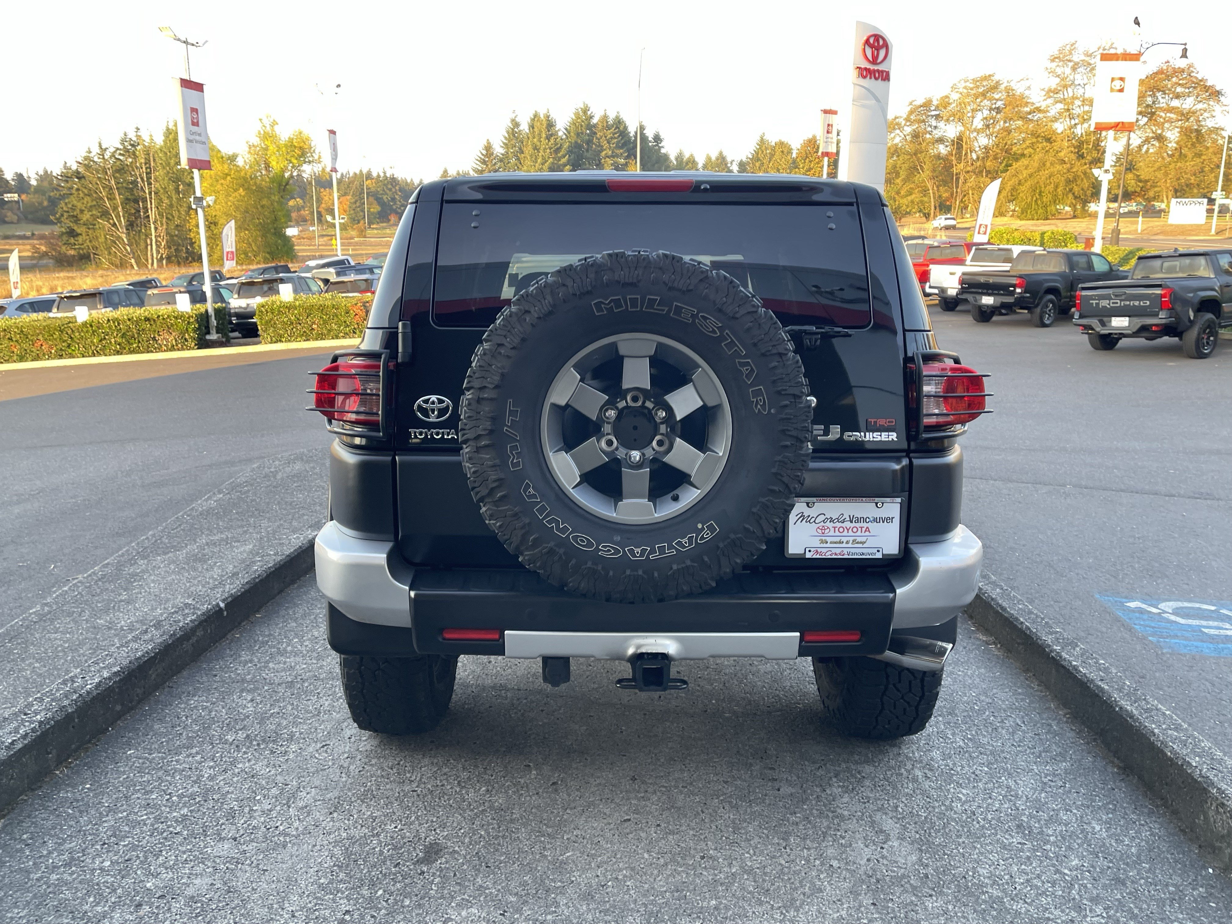 Used 2007 Toyota FJ Cruiser 4WD image 7
