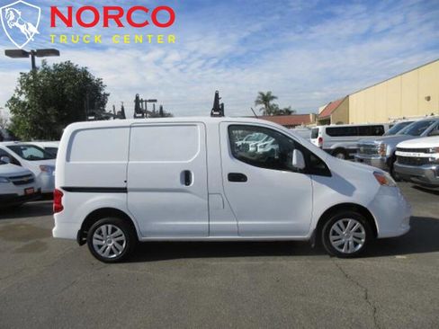 Used 2017 Nissan NV200 SV image 1