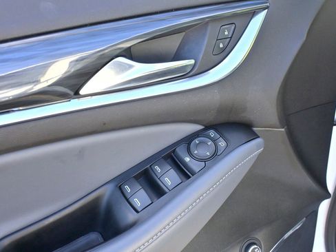 Used 2024 Buick Enclave Essence w/ Experience Buick Package image 25