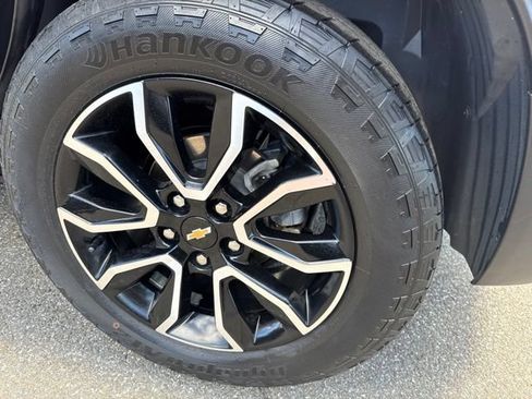 Used 2023 Chevrolet TrailBlazer ACTIV w/ Sun and Liftgate Package AWD/4WD image 9