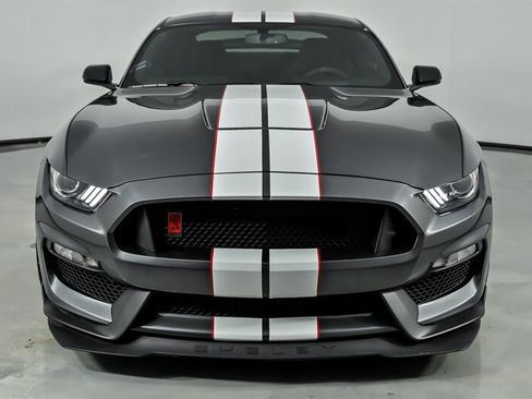 Used 2019 Ford Mustang Shelby GT350R w/ GT350R Equipment Group 920A RWD image 5