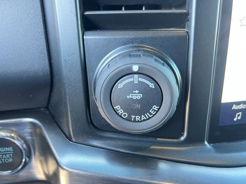 Used 2023 Ford F250 Lariat w/ Lariat Ultimate Package image 24