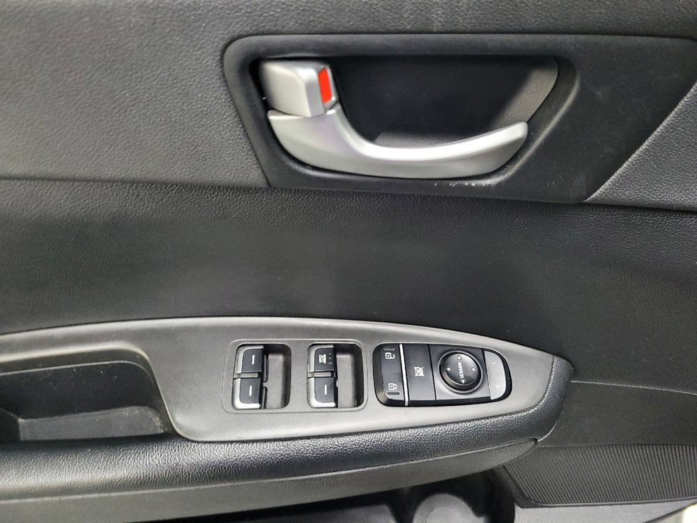 Used 2017 Kia Optima LX FWD image 27