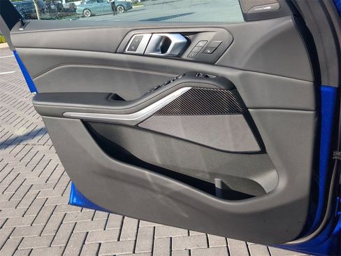 Used 2026 BMW X5 M60i image 32