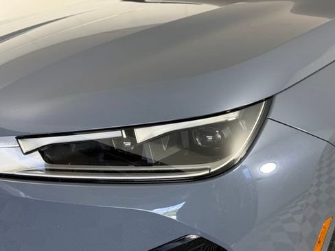 Used 2023 BMW iX xDrive50 w/ Sport Package AWD/4WD image 14
