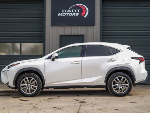 Used 2015 Lexus NX 300h AWD w/ Premium Package image 4
