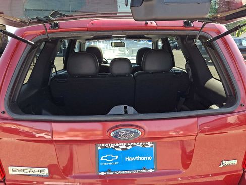 Used 2010 Ford Escape XLT AWD/4WD image 27