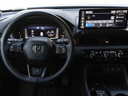 Used 2026 Honda Pilot TrailSport image 21