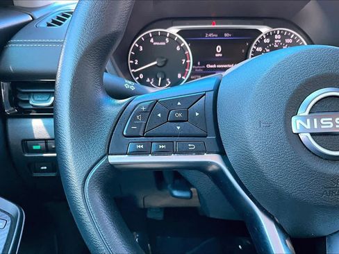Used 2025 Nissan Sentra SV FWD image 24