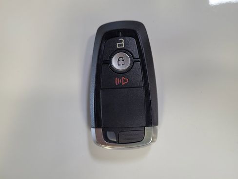 Used 2022 Ford Escape SE AWD/4WD image 32