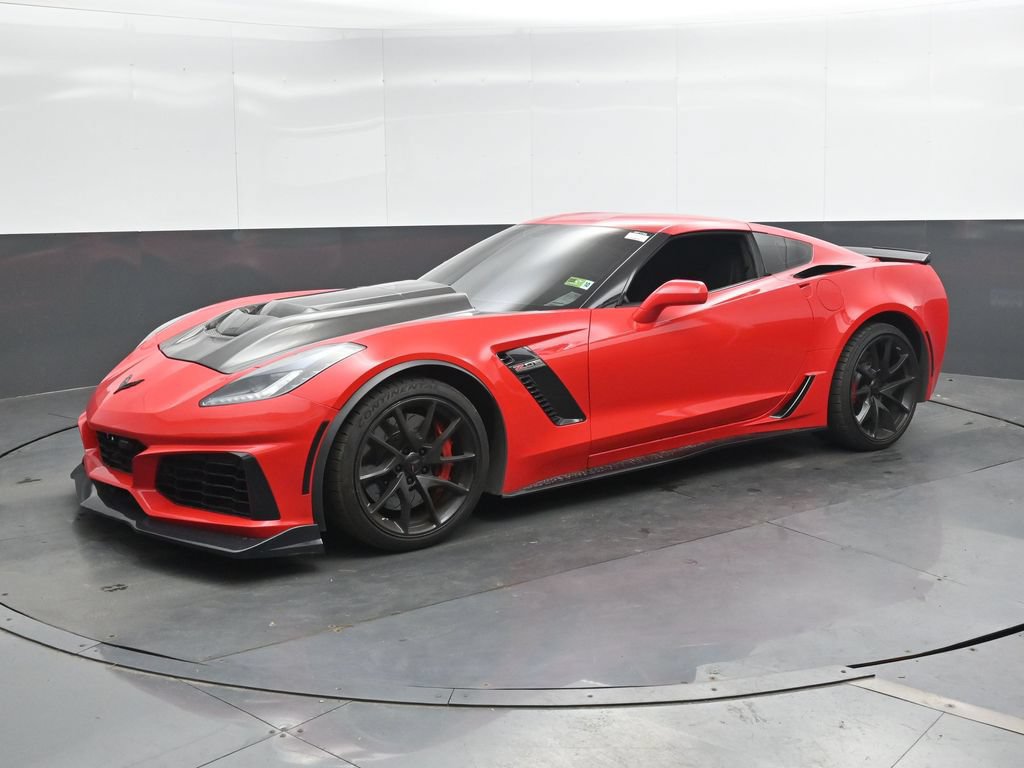Used 2016 Chevrolet Corvette Z06 w/ 3LZ Preferred Equipment Group RWD image 7