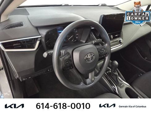 Used 2025 Toyota Corolla LE FWD image 17