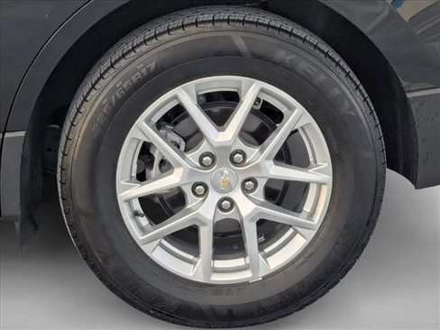 Used 2024 Chevrolet Equinox LS FWD image 23