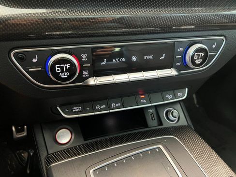Used 2018 Audi SQ5 Premium Plus w/ Navigation Package AWD/4WD image 20