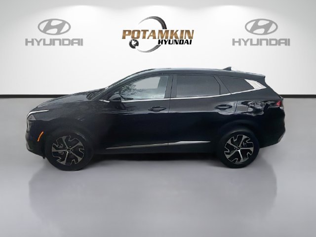 Used 2025 Kia Sportage EX FWD image 8