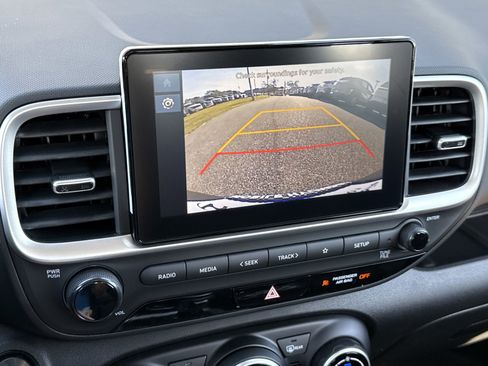 New 2026 Hyundai Venue SEL FWD image 23