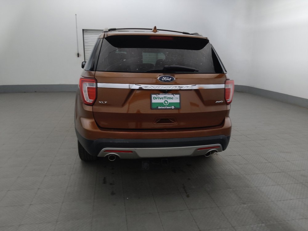 Used 2017 Ford Explorer XLT AWD/4WD image 6
