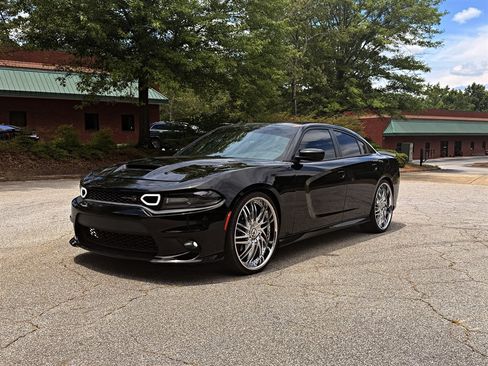 Used 2019 Dodge Charger Scat Pack w/ Dynamics Package RWD image 1