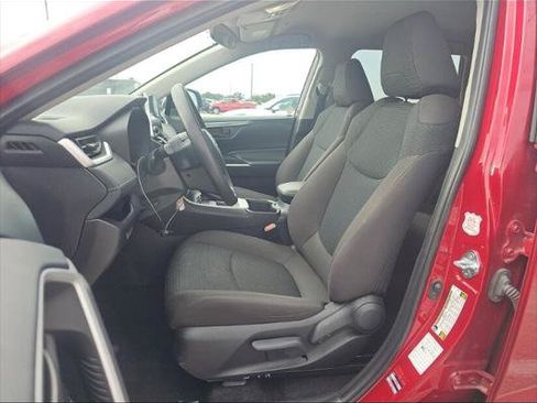 Used 2025 Toyota RAV4 LE FWD image 19