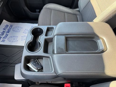 Used 2023 Chevrolet Silverado 1500 Custom image 34