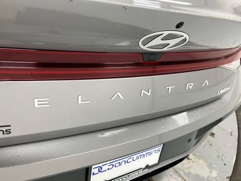 Used 2024 Hyundai Elantra Limited FWD image 27