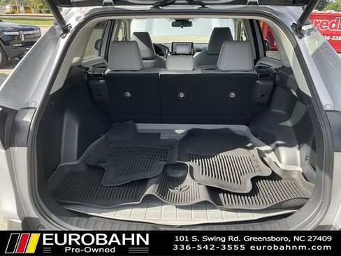 Used 2021 Toyota RAV4 XLE Premium image 35