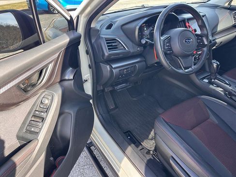 Used 2023 Subaru Crosstrek 2.0i Premium w/ Special Edition image 9