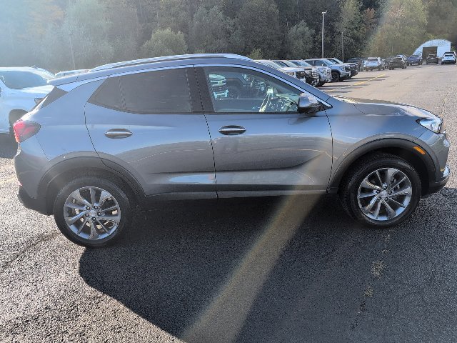 Used 2022 Buick Encore GX Essence w/ Advanced Technology Package AWD/4WD image 6
