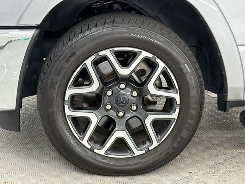 Used 2025 RAM 1500 Laramie AWD/4WD image 13