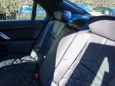 New 2026 BMW 740i image 18