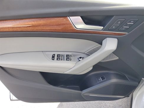 Used 2023 Audi Q5 2.0T Prestige image 19