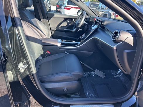 Used 2025 Mercedes-Benz C 300 Sedan image 22
