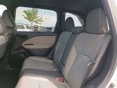 New 2026 Subaru Forester Premium AWD/4WD image 17