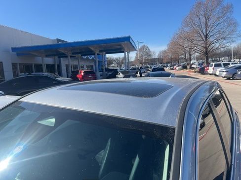 Used 2023 Honda CR-V EX-L image 6