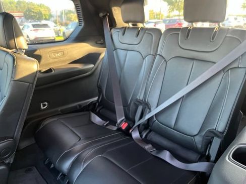 Used 2025 Jeep Grand Cherokee L Limited w/ Black Appearance Package RWD image 15