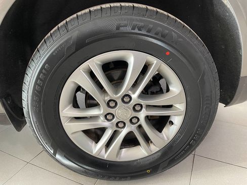 Used 2019 Buick Enclave Essence image 13