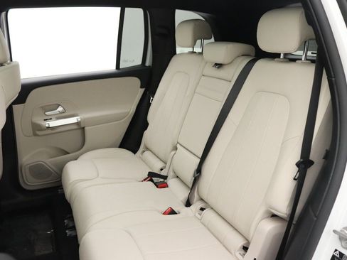 Certified 2022 Mercedes-Benz GLB 250 image 34