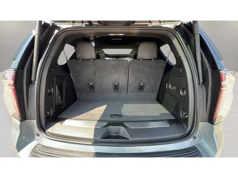 Certified 2024 Chevrolet Tahoe Premier w/ Premium Package AWD/4WD image 30