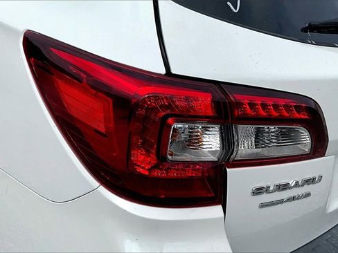 Used 2019 Subaru Outback 2.5i Premium image 28