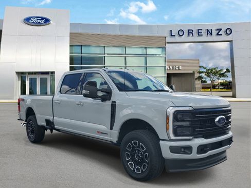 New 2026 Ford F350 Platinum image 3