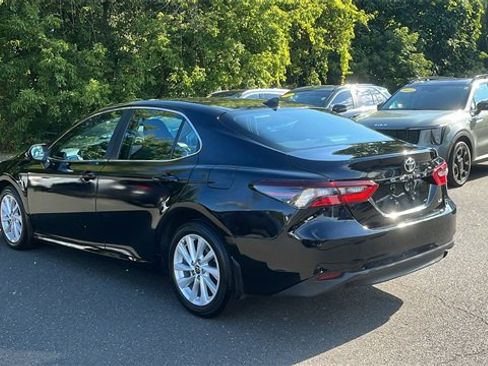 Used 2024 Toyota Camry LE image 4