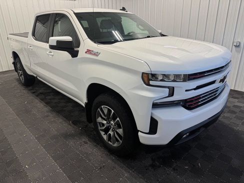 Used 2019 Chevrolet Silverado 1500 RST image 2