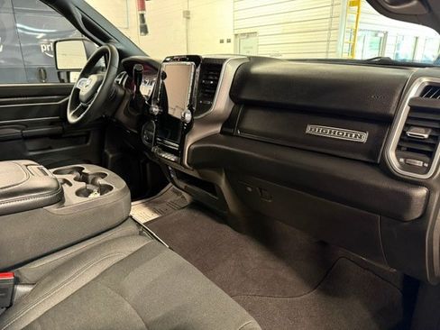 Certified 2026 RAM 2500 Big Horn AWD/4WD image 9