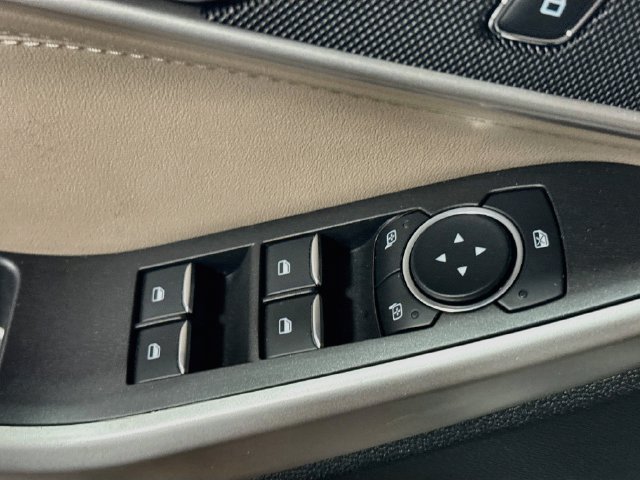 Used 2023 Ford Explorer XLT w/ Equipment Group 202A AWD/4WD image 11