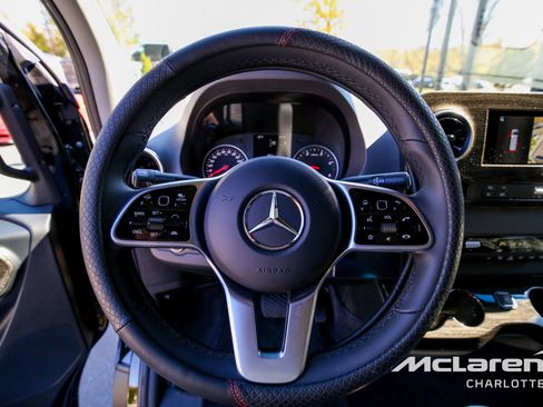 Used 2023 Mercedes-Benz Sprinter 3500 image 10