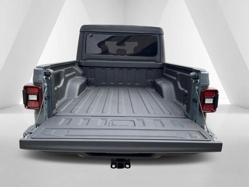 New 2026 Jeep Gladiator Willys image 33