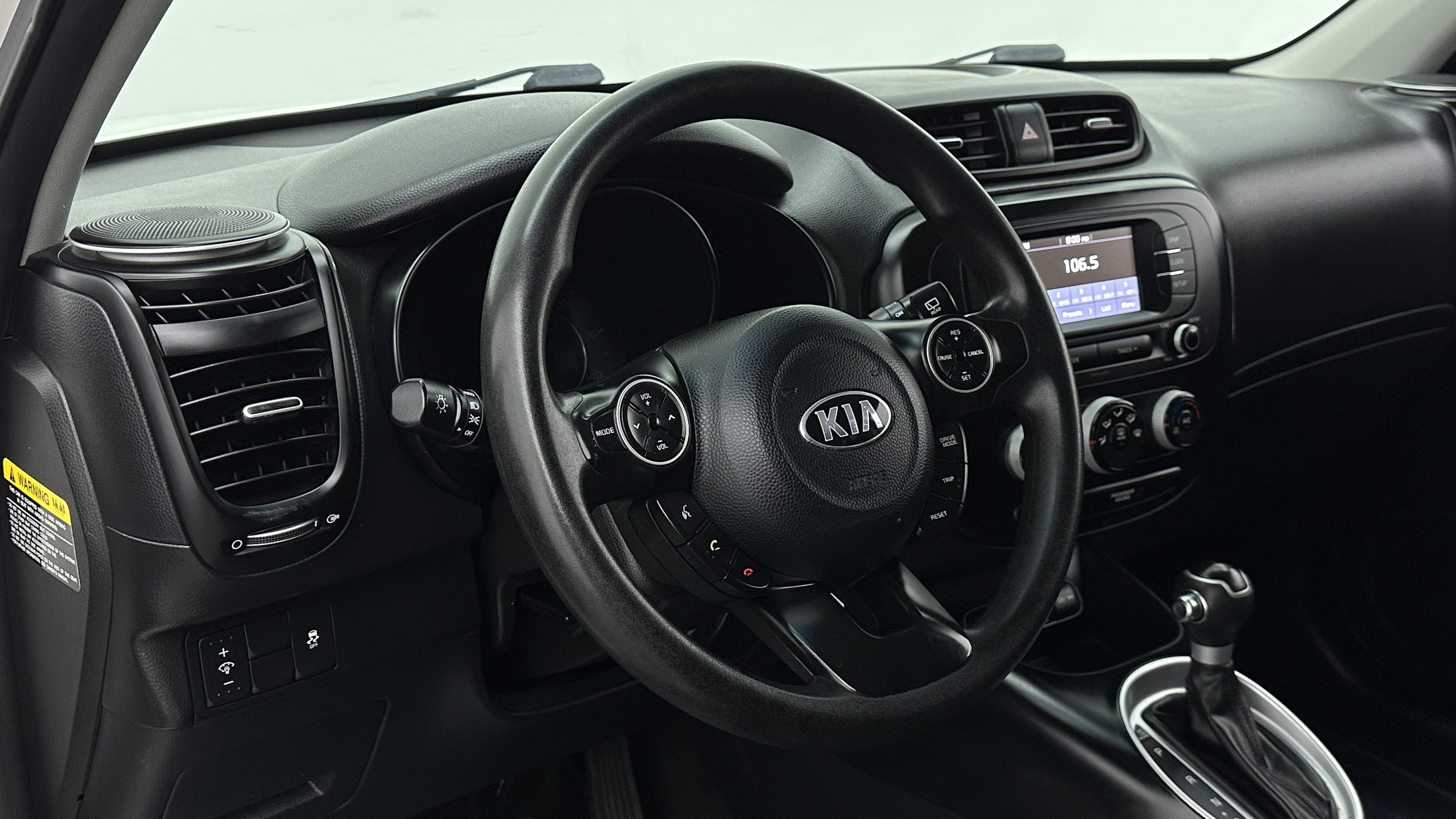 Used 2019 Kia Soul FWD image 11