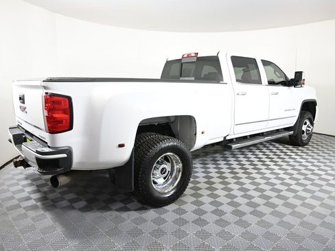 Used 2017 GMC Sierra 3500 Denali w/ Duramax Plus Package AWD/4WD image 7