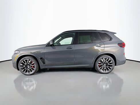 New 2026 BMW X5 xDrive50e w/ M Sport Package image 4