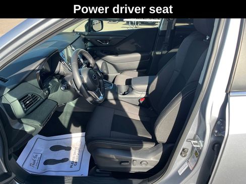 Used 2022 Subaru Outback Premium image 12